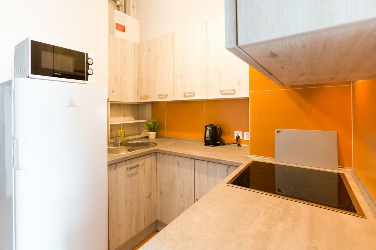 Dot Hostel - Pokoje I Noclegi W Centrum Бельско-Бяла Экстерьер фото